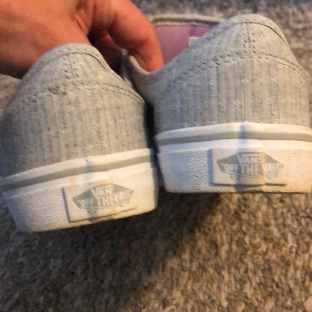 Vans - Picture 3 of 3